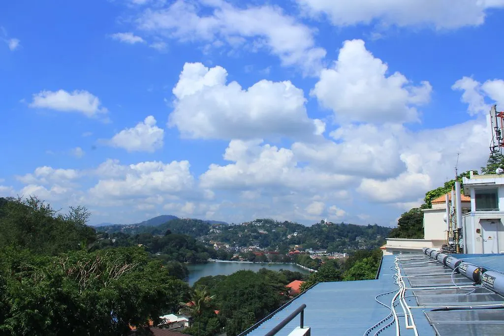 Hotel The Kandy Queen